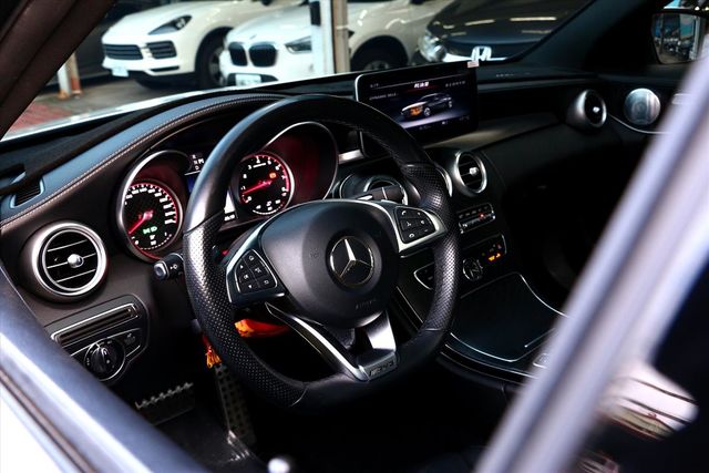 2016年 賓士C300 正AMG  第7張相片