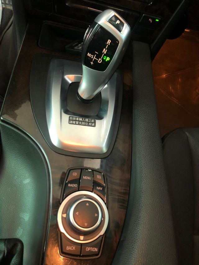 2010年 E60 520D柴油經典房車  第12張相片