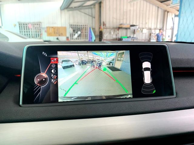 2015年 大改款 頂級35i 4WD  第7張相片
