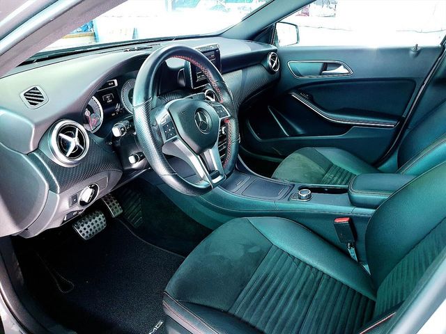 2014年 A180 正AMG  第4張相片