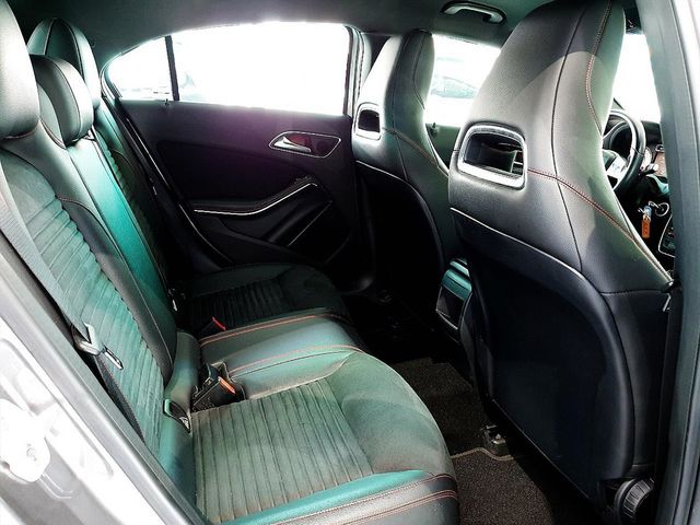 2014年 A180 正AMG  第9張相片