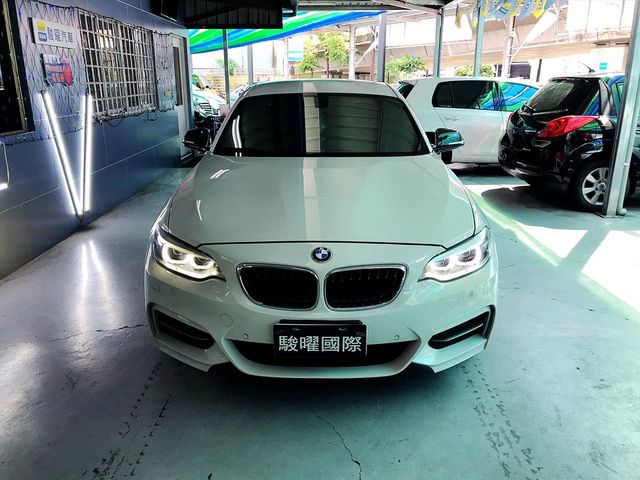 2015年 220i 雙門跑車 M版套  第3張相片
