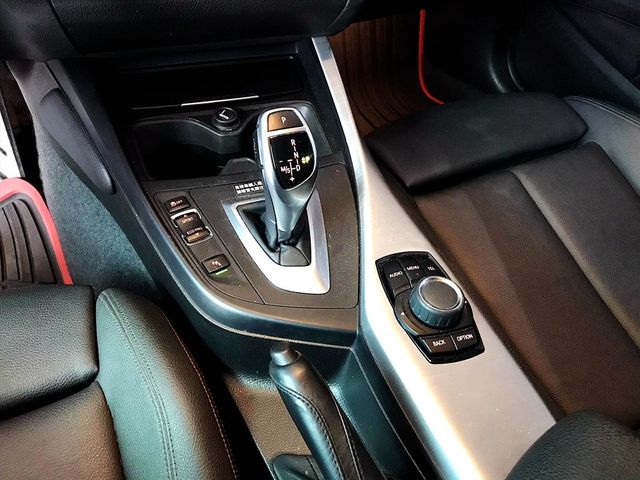 2015年 220i 雙門跑車 M版套  第9張相片