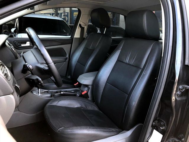 FORD FOCUS  第8張相片