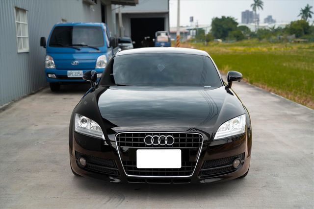 雙門跑車 純家用  第2張相片