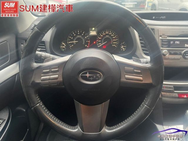 2010 Legacy 2.0 5D 市面上非常稀有的2.0五門Legacy 駕駛座電動座椅 4WD全都有  第13張相片