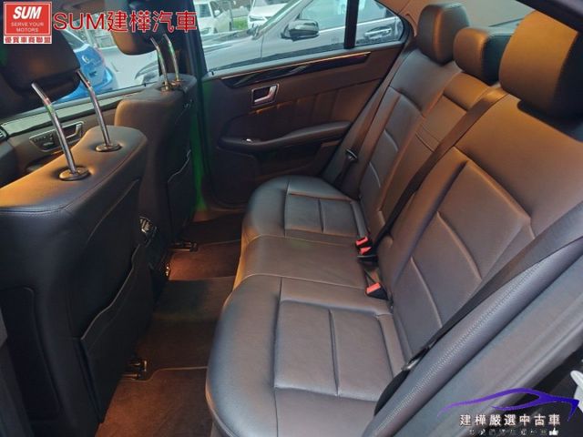 2012 E200 一手車庫車 里程只跑13萬 天窗 快撥 定速 電動椅  第8張相片