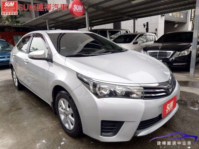 2014 Altis 一手車 全車原鈑件 里程只跑11萬 方向盤音響快控 行車紀錄 倒車顯影  第3張相片