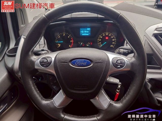 2014 旅行家 原福祉車 後車箱加裝輪椅電動升降裝置  第15張相片