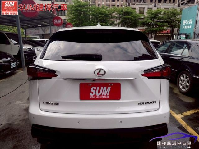 2017 NX200T F-SPORT版 一手車 全景天窗 電動尾門 全車環景 後座出風口 換檔撥片 四輪傳動 盲點偵測  第5張相片