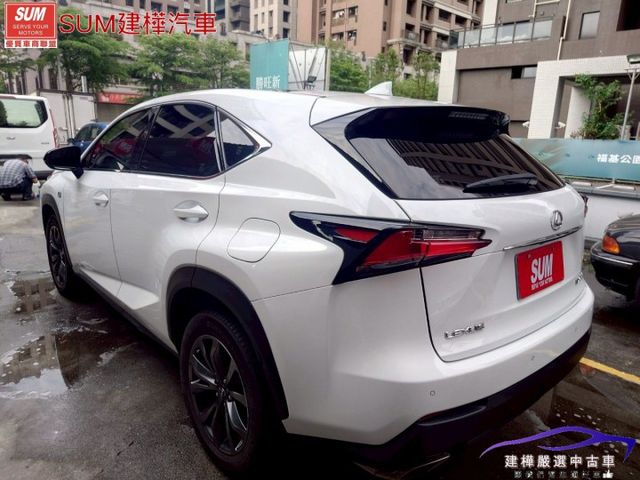 2017 NX200T F-SPORT版 一手車 全景天窗 電動尾門 全車環景 後座出風口 換檔撥片 四輪傳動 盲點偵測  第6張相片