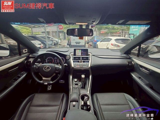 2017 NX200T F-SPORT版 一手車 全景天窗 電動尾門 全車環景 後座出風口 換檔撥片 四輪傳動 盲點偵測  第13張相片