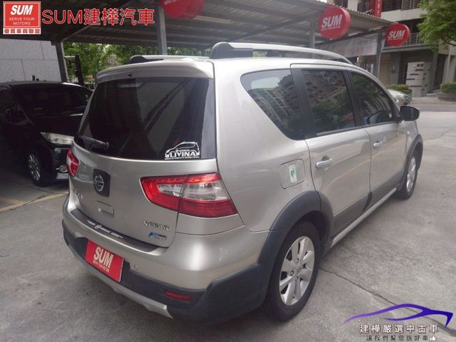 2015 LIVINA 全車原鈑件 好開好坐的五門好車 安卓機 導航 倒車顯影  第4張相片