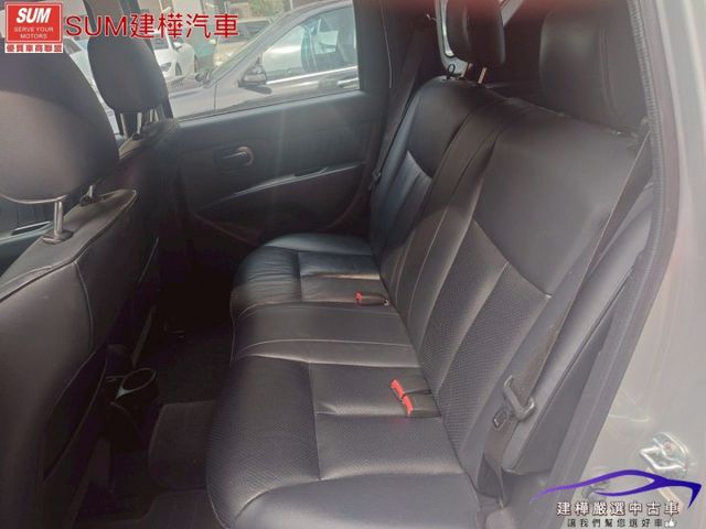 2015 LIVINA 全車原鈑件 好開好坐的五門好車 安卓機 導航 倒車顯影  第8張相片