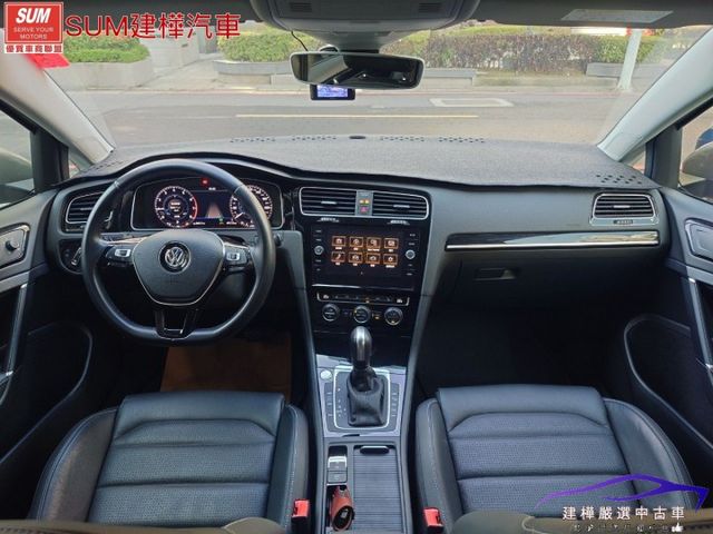 2019 Golf TSi Style 12.3吋液晶儀表板 全車原鈑件 原廠保固到2026年 快撥 盲點 ACC跟車  第11張相片