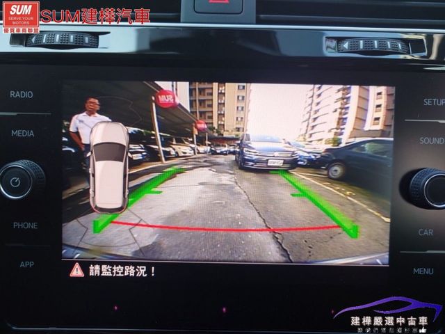 2019 Golf TSi Style 12.3吋液晶儀表板 全車原鈑件 原廠保固到2026年 快撥 盲點 ACC跟車  第15張相片