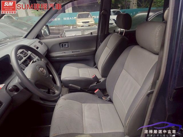 2006 瑞獅 開不壞的稀有好車 全車原漆原鈑件 里程只跑11萬 後座出風口  第7張相片