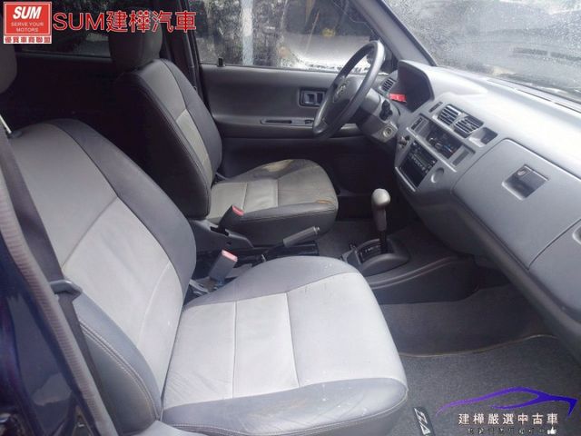 2006 瑞獅 開不壞的稀有好車 全車原漆原鈑件 里程只跑11萬 後座出風口  第9張相片
