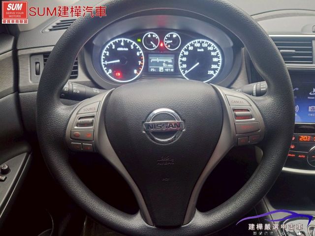 2019 TIIDA 魔術大空間 里程只跑四萬 環景 盲點偵測 I-KEY 定速  第12張相片