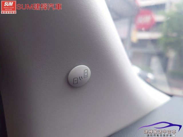 2019 TIIDA 魔術大空間 里程只跑四萬 環景 盲點偵測 I-KEY 定速  第16張相片