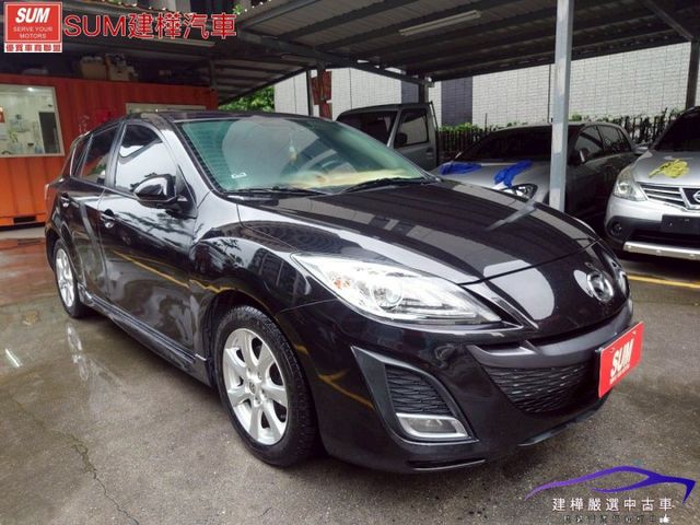 2011 馬三 5門 HID頭燈 I-KEY 方向盤快控鍵 恆溫 天窗 換檔撥片 影音多媒體  第3張相片