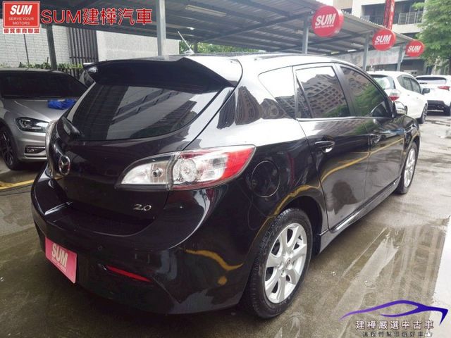2011 馬三 5門 HID頭燈 I-KEY 方向盤快控鍵 恆溫 天窗 換檔撥片 影音多媒體  第4張相片