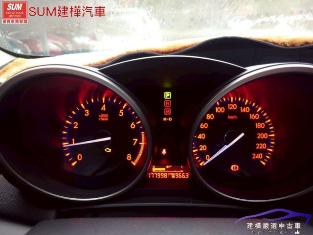 2011 馬三 5門 HID頭燈 I-KEY 方向盤快控鍵 恆溫 天窗 換檔撥片 影音多媒體  第12張相片