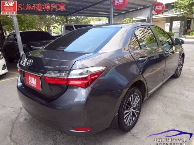 2017 ALTIS 一手車 只跑5萬9 全車原鈑件 I-KEY 摸門 定速 安卓機 導航 倒車顯影 抬頭顯示  第4張相片