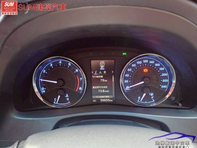 2017 ALTIS 一手車 只跑5萬9 全車原鈑件 I-KEY 摸門 定速 安卓機 導航 倒車顯影 抬頭顯示  第14張相片