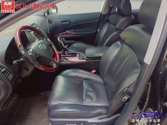 2005 GS300 市場最稀有 全車原鈑件 保證不會吃機油 I-KEY 天窗 定速 電動椅 倒車顯影  第7張相片