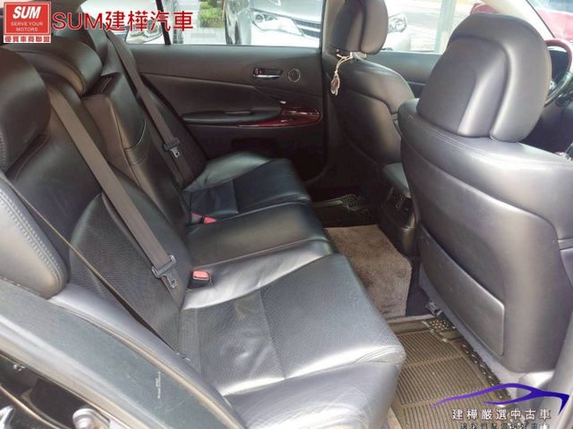 2005 GS300 市場最稀有 全車原鈑件 保證不會吃機油 I-KEY 天窗 定速 電動椅 倒車顯影  第10張相片