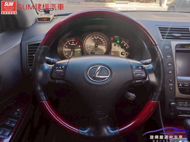 2005 GS300 市場最稀有 全車原鈑件 保證不會吃機油 I-KEY 天窗 定速 電動椅 倒車顯影  第14張相片