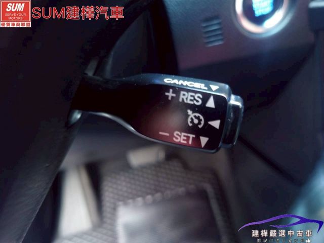 2015 ALTIS 國民神車 全車原鈑件 里程只跑九萬 I-KEY 摸門 定速 車用螢幕 倒車顯影  第13張相片
