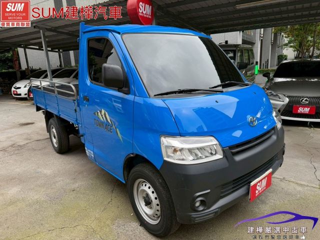 2022 TOWN ACE 一手車 全車原鈑件 里程只跑五萬 可認證保固兩年五萬公里  第3張相片