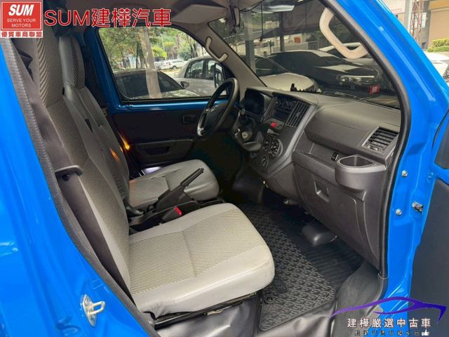 2022 TOWN ACE 一手車 全車原鈑件 里程只跑五萬 可認證保固兩年五萬公里  第8張相片