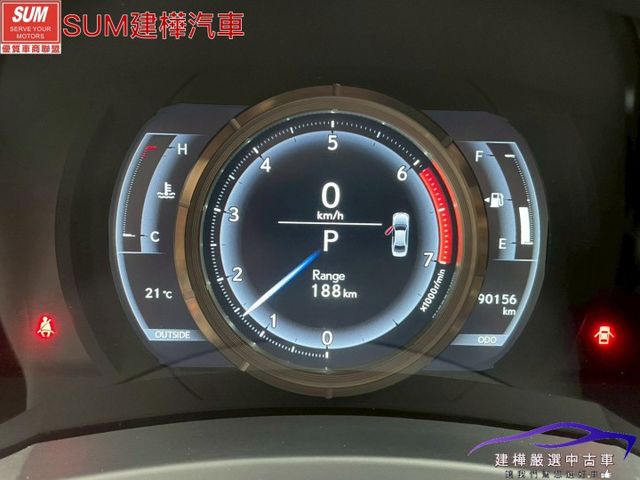 2016 IS 200T F-SPORT 一手車 只跑九萬 全車原鈑件 全程原廠保養 雙電熱通風椅  第8張相片