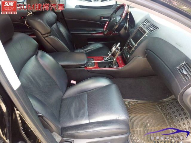2005 GS300 市場最稀有 全車原鈑件 保證不會吃機油 I-KEY 天窗 定速 電動椅 倒車顯影  第9張相片