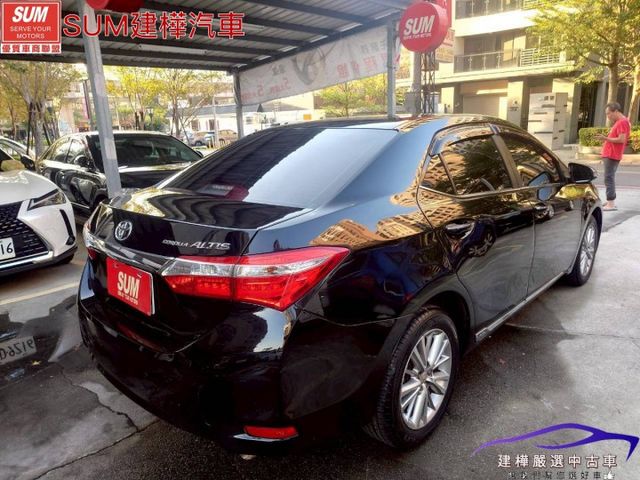 2015 ALTIS 國民神車 全車原鈑件 里程只跑九萬 I-KEY 摸門 定速 車用螢幕 倒車顯影  第4張相片
