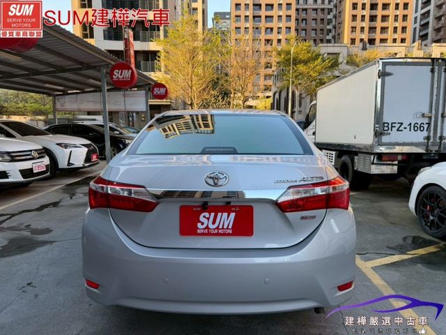 2016 ALTIS 一手女用車 全車原鈑件 I-KEY 摸門 定速 抬頭顯示 倒車顯影 前後行車紀錄  第5張相片