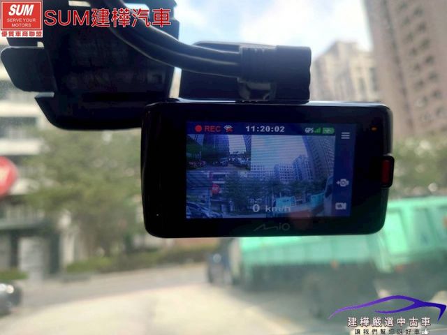 2013 YARIS G版 一手車 全車原鈑件 只跑10萬 車用螢幕 倒車顯影 方向盤快控  第14張相片