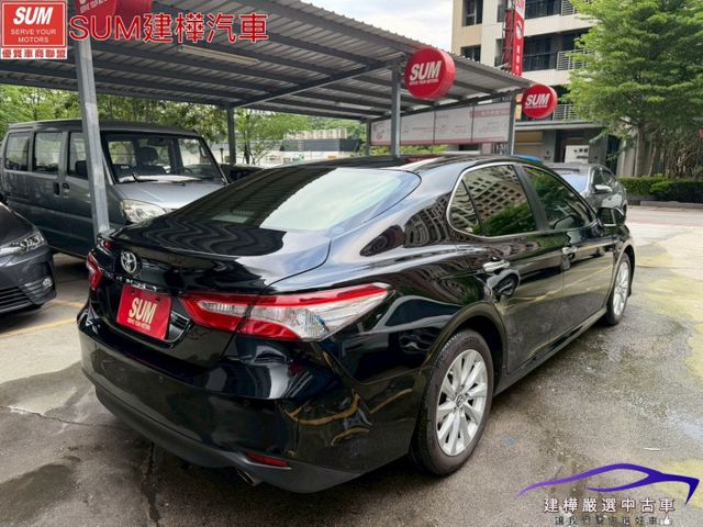 2019 CAMRY I-KEY 摸門 跟車 定速 安卓機 全車環景 盲點偵測 抬頭顯示  第4張相片