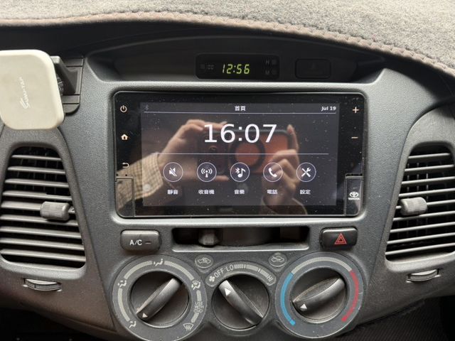 2015 TOYOTA INNOVA 2.0 E版自排 營業商用好車  第8張相片