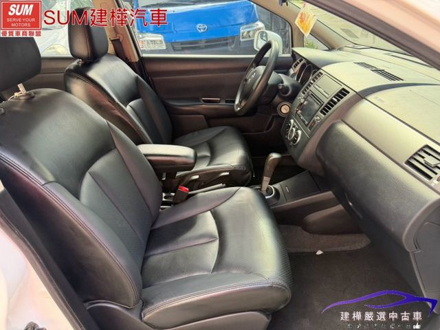 2011 TIIDA 5門小車 只跑十萬 全車原鈑件 恆溫空調 抬頭顯示  第9張相片