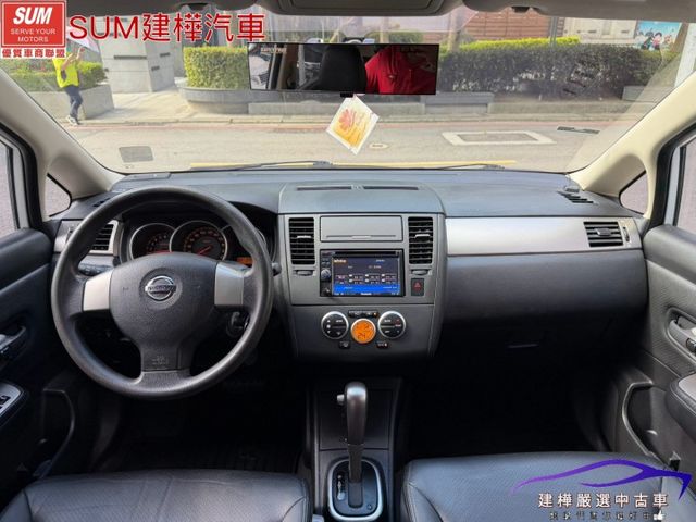 2011 TIIDA 5門小車 只跑十萬 全車原鈑件 恆溫空調 抬頭顯示  第11張相片