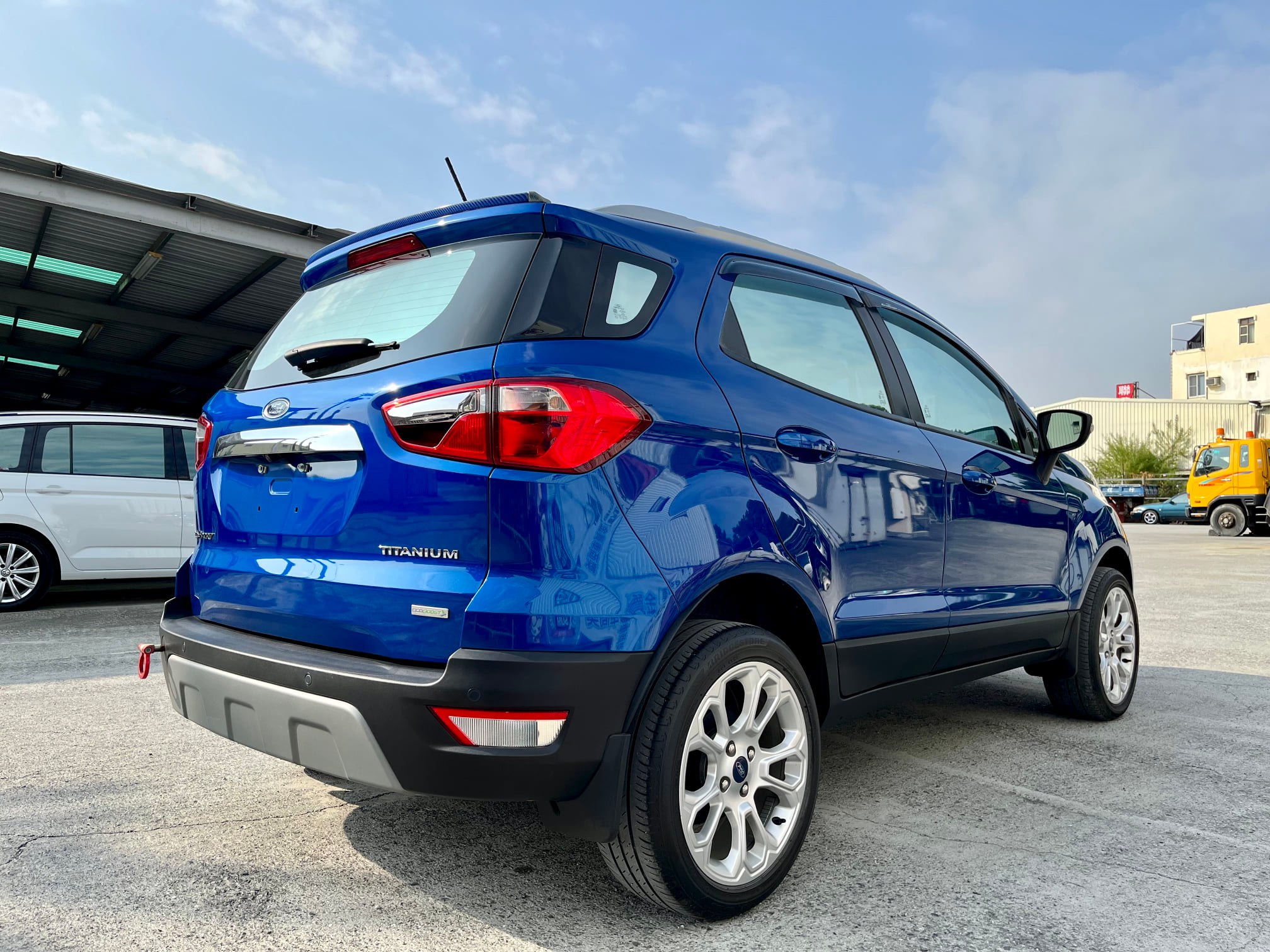 【特價】19年式1.0渦輪 小改款旗艦型  7安/免key/Carplay/倒車顯影 僅跑5萬   第2張相片