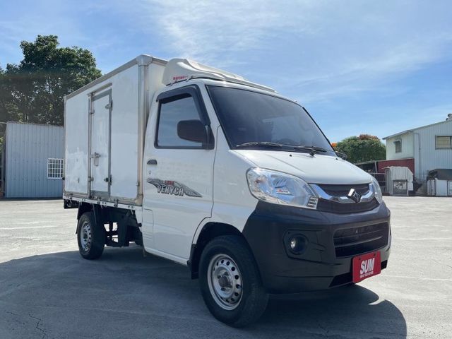 【特價】稀有保溫箱貨車  白鐵底保溫箱  只跑10萬 省油好開 引擎真好的發財車  第2張相片
