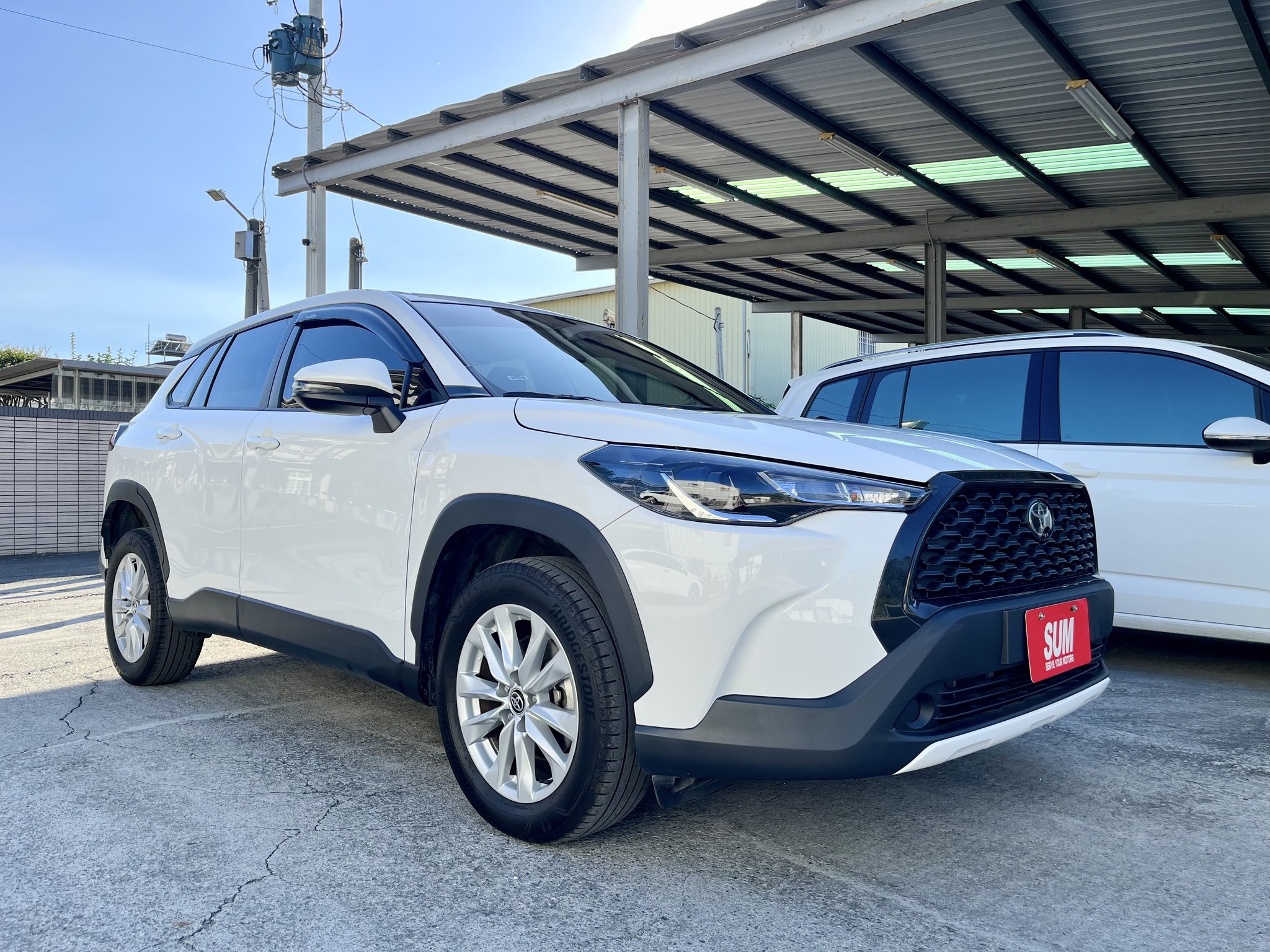 【優惠下殺】僅跑3萬 ACC跟車/車道偏離/免鑰匙/雙色個性化內裝 新車保固中  第2張相片