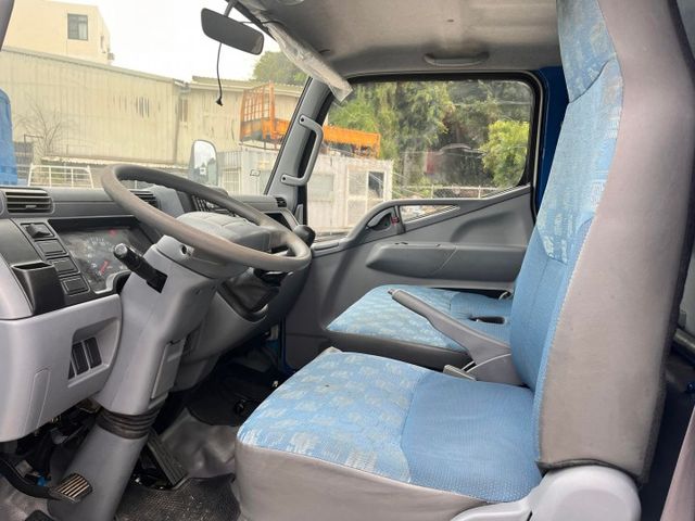 超長軸14尺 僅跑7萬 硬頂蓬式 升降尾門 中柱 4開  菜車 水果車 100%原版件  第3張相片