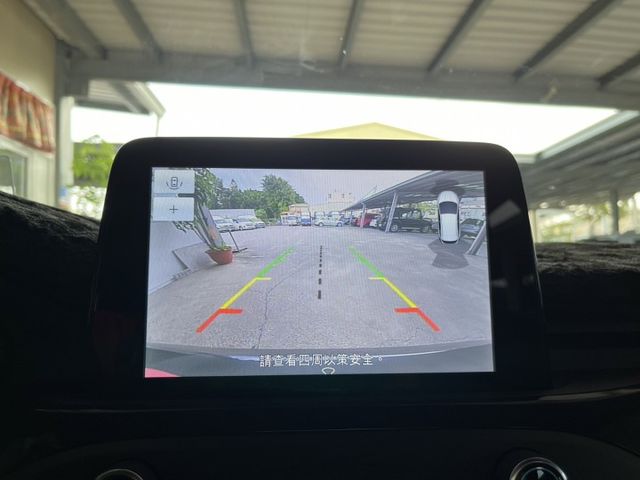 22.5式賽道版 僅跑8千 Lv2自動駕駛/全速域跟車/B&O音響/HUD抬顯/CarPlay/無線充電板/電子後照鏡  第9張相片