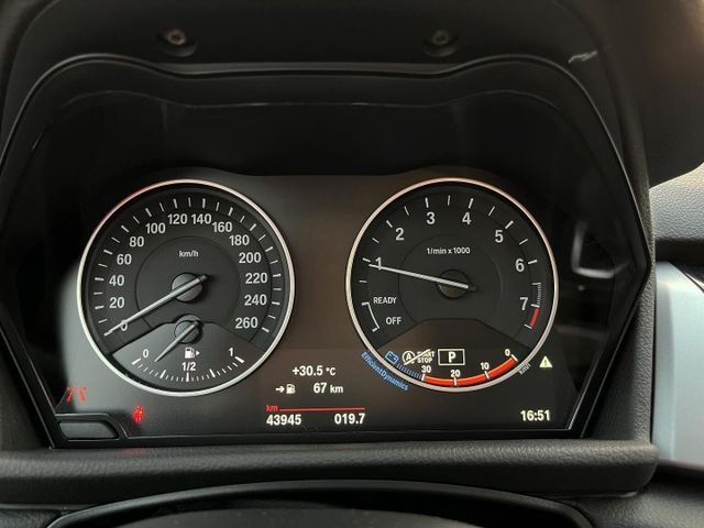 總代理 218 【原廠保養 僅跑4萬】 車道偏移/AEB自動緊急煞車/LED頭燈/免鑰匙進入啟閉/自動停車  第6張相片